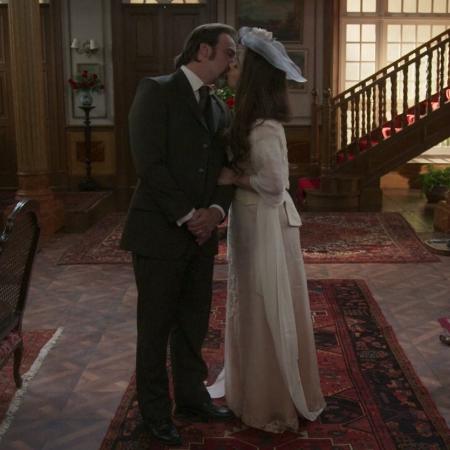 Aurélio e Julieta se beijam no fim de "Orgulho e Paixão" - Reprodução/TV Globo - Reprodução/TV Globo