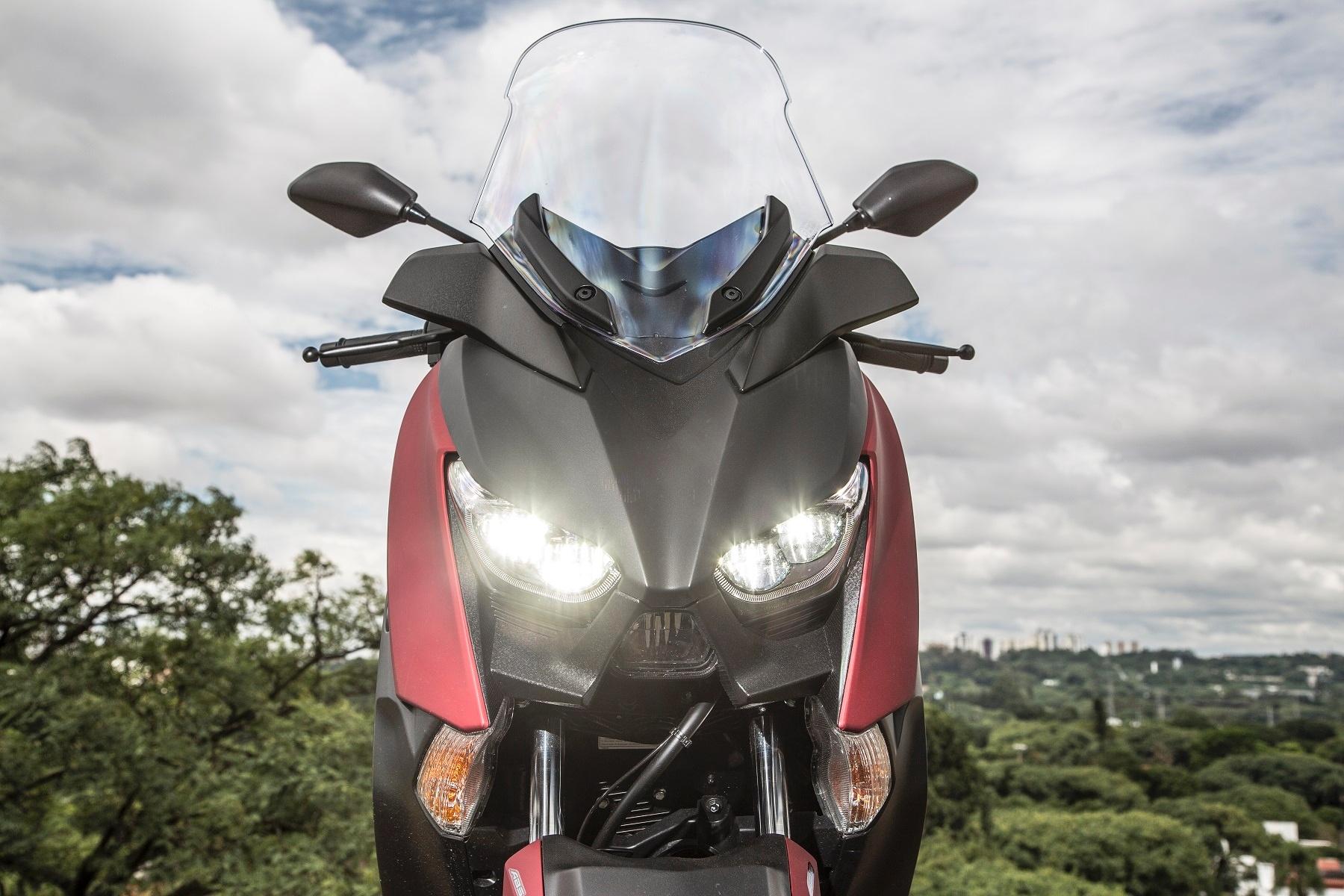 Yamaha XMax 250 - Renato Durães/Infomoto