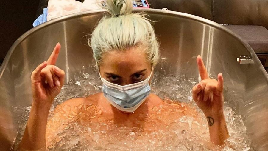 Lady Gaga, que que sofre de fibromialgia, recorre à crioterapia para apresentação no VMA 2020 - Reprodução/Instagram