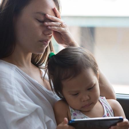 Mães costumam sofrer com culpa e ansiedade