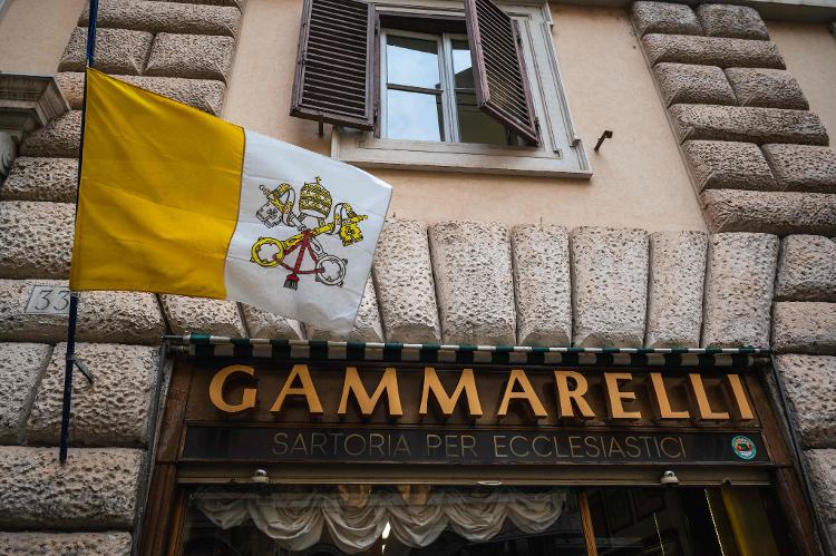 Fachada da Gammarelli, em Roma Fachada da Gammarelli, em Roma