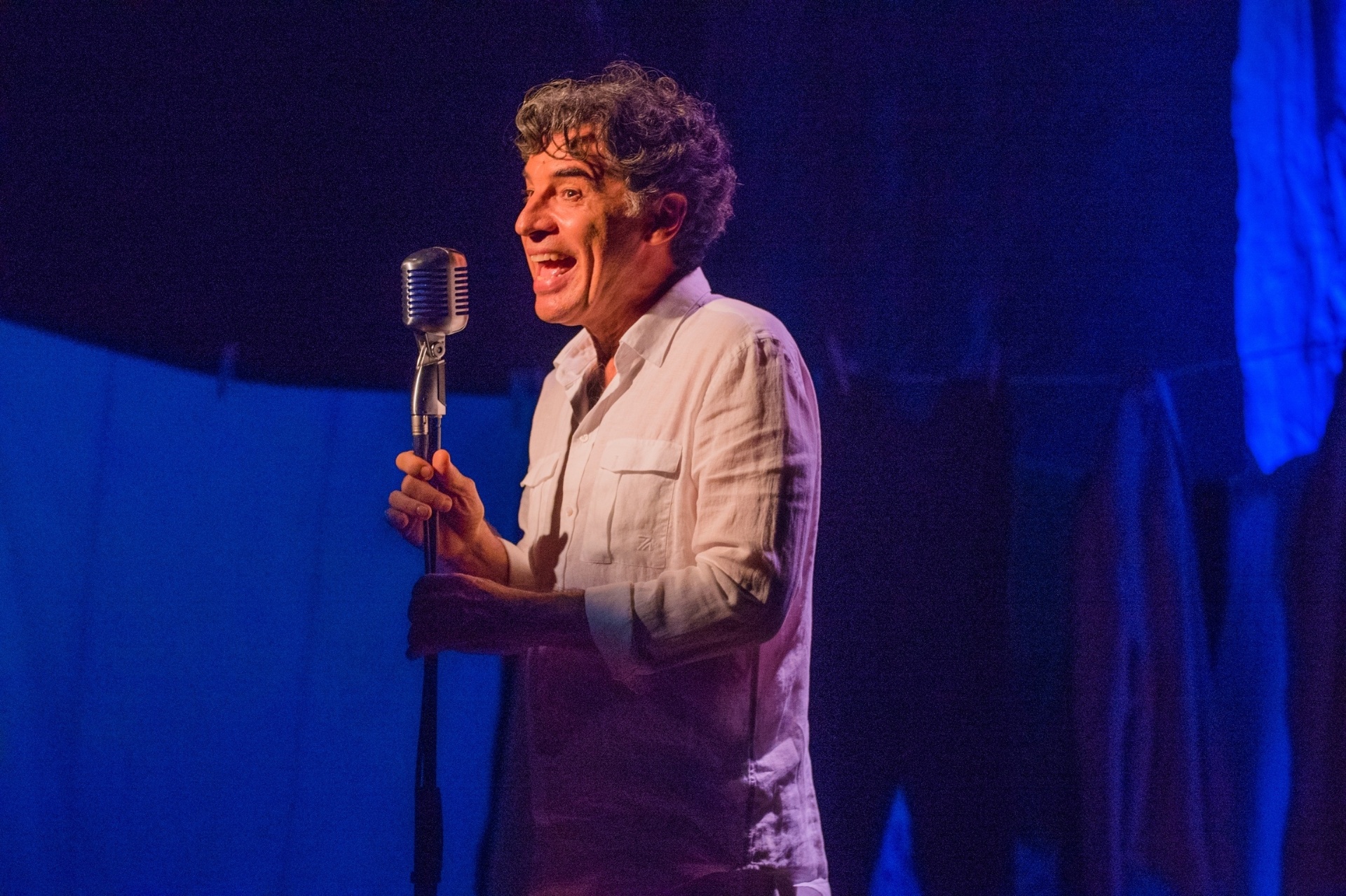 Paulo Betti comemora seus 40 anos de carreira com o stand-up "Autobiografia Autorizada" - Divulgação