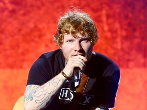 Com suas tatuagens à mostra, Ed Sheeran se apresenta no Allianz Parque, em São Paulo - Manuela Scarpa/Brazil News