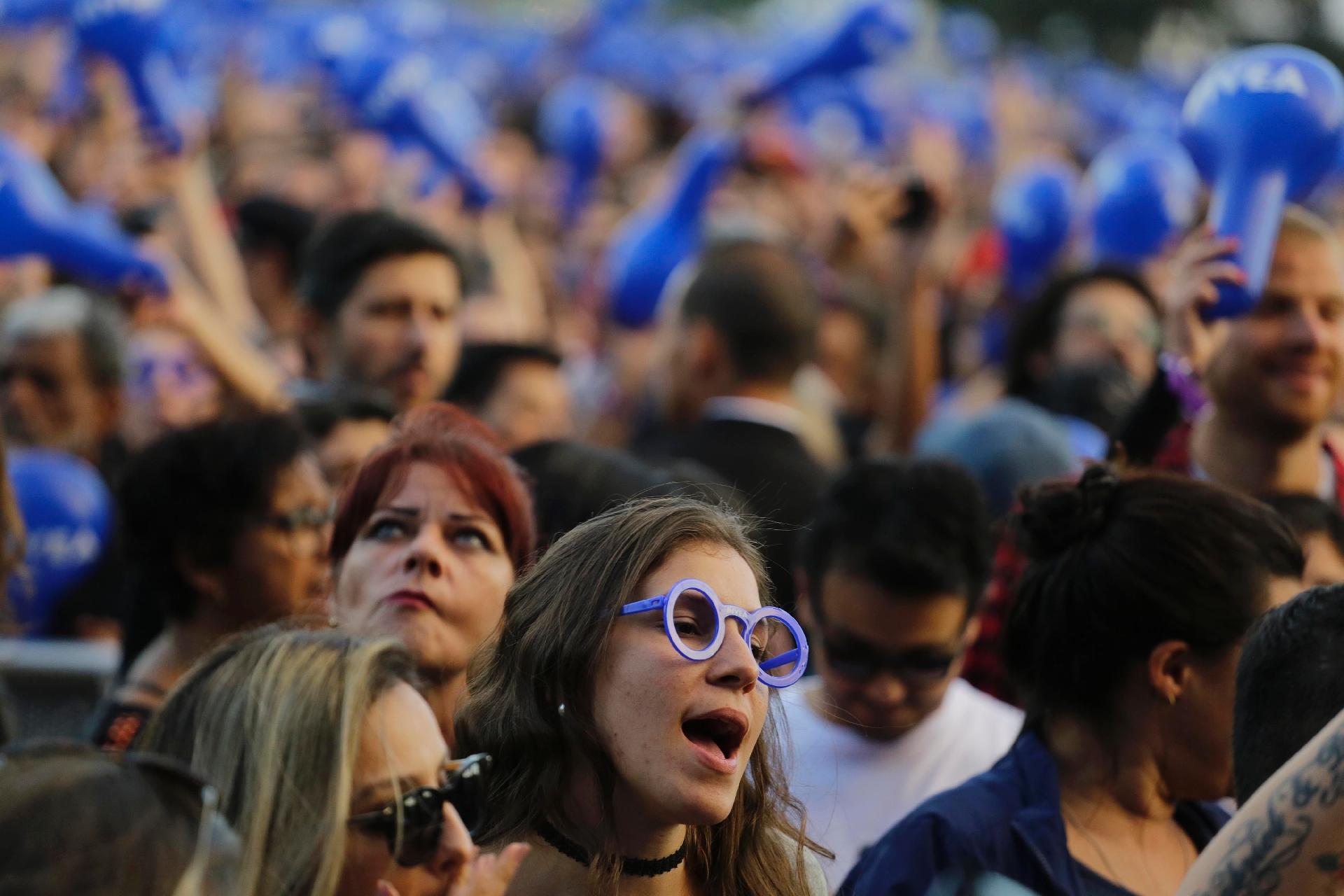 As músicas de Jorge Ben Jor são bem conhecidas do público, que cantou junto com Céu boa parte da apresentação da cantora em São Paulo - Nelson Antoine/UOL