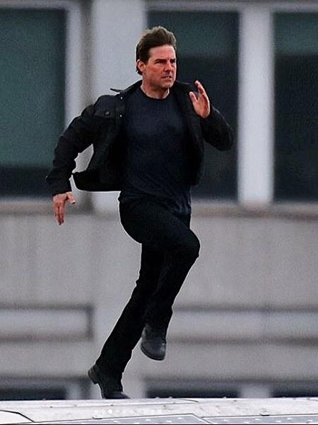 Tom Cruise grava cena de "Missão Impossível 6" em Londres - Reprodução/Instagram