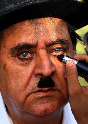 Charlie Chaplin - Aniversário na cidade de Adipur - Indranil Mukherjee/AFP - Indranil Mukherjee/AFP