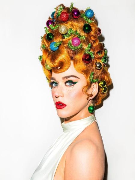 Katy Perry e seu cabelo árvore de natal - Reprodução/ Instagram