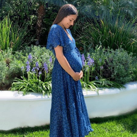 Lea Michele compartilhou fotos da gravidez em seu Instagram; segundo revista, o bebê é um menino - Reprodução/Instagram/@leamichele