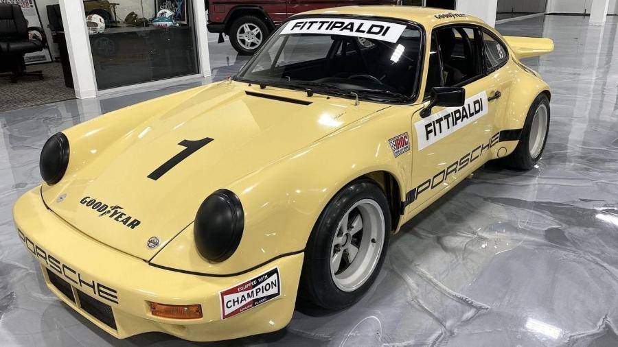 Porsche 911 RSR 1974 que foi de Fittipaldi e Pablo Escobar - Divulgação