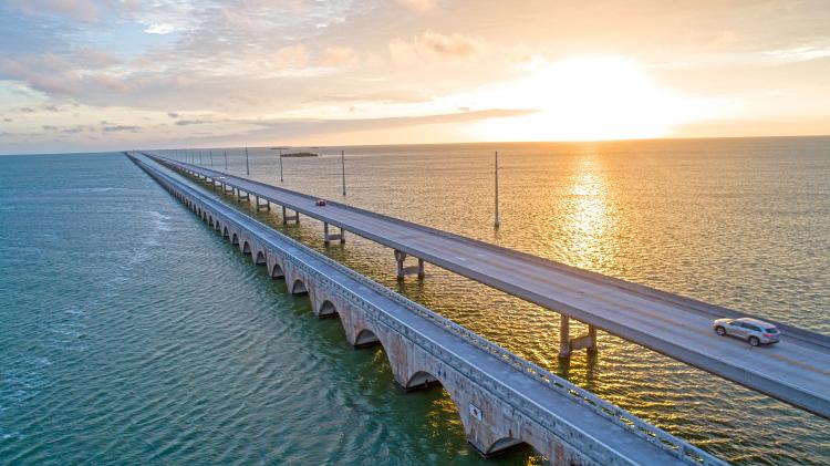 Overseas Highway: a estrada 'flutuante' sobre o mar que leva a Florida Keys