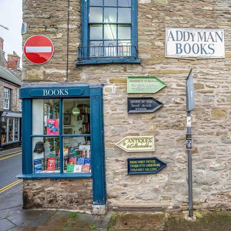 A cidade continua abrigando mais de 20 livrarias e hospeda um festival anual - Richard Collett/BBC - Richard Collett/BBC