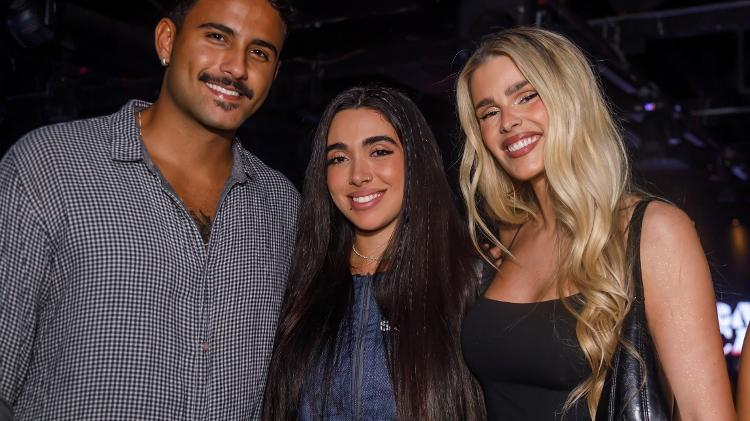 Yasmin Brunet, Pizane e Giovanna no Arraial da Pocah