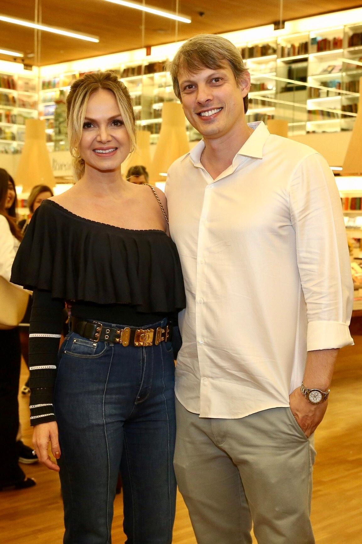 Famosos prestigiam o lançamento do livro "Biografia da Televisão Brasileira", escrito pelos jornalistas Flávio Ricco e José Armando Vannucci - Manuela Scarpa/Brazil News