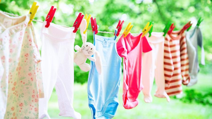 Depois de serem bem centrifugadas, o ideal é que as roupas do bebê sequem ao ar livre - Getty Images