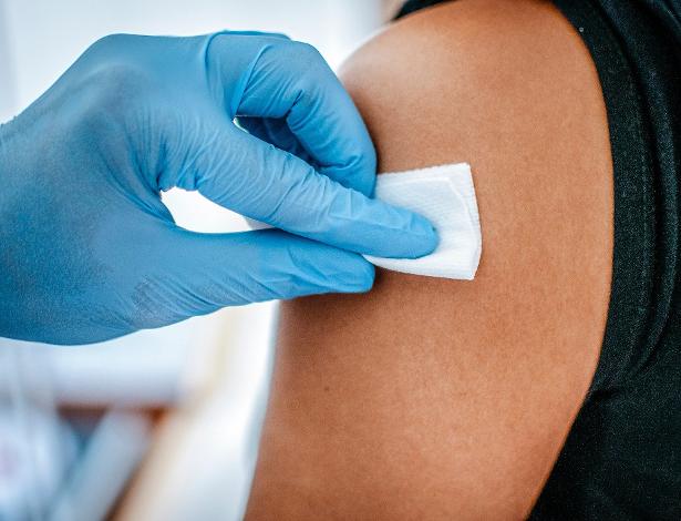 Farmácias poderão ser cadastradas no Cadastro Nacional dos Estabelecimentos de Saúde (CNES) para ter o licenciamento sanitário para realizar o serviço de imunização - iStock