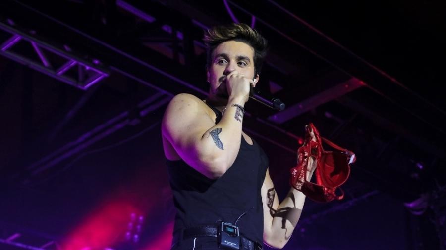 Luan Santana durante show no Villa Country - Thiago Duran/AgNews