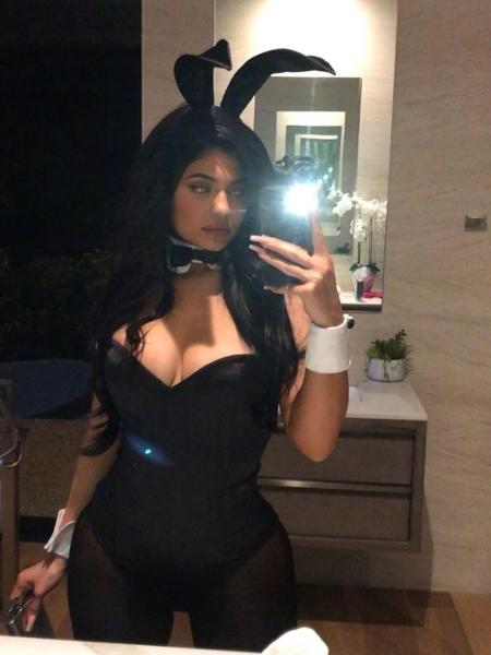 Kylie Jenner vira coelhinha da Playboy em festa de Halloween - Reprodução/Instagram