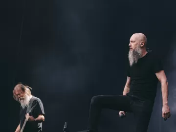 Com peso e técnica, Meshuggah dá aula de metal extremo no Knotfest