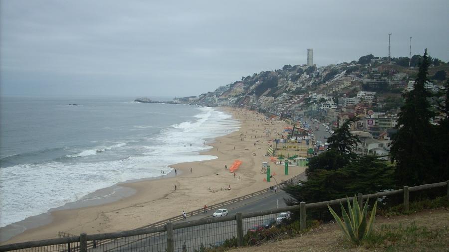 A praia de Reñaca, um dos destinos turísticos do Chile, pode desaparecer A praia de Reñaca, um dos destinos turísticos do Chile, pode desaparecer