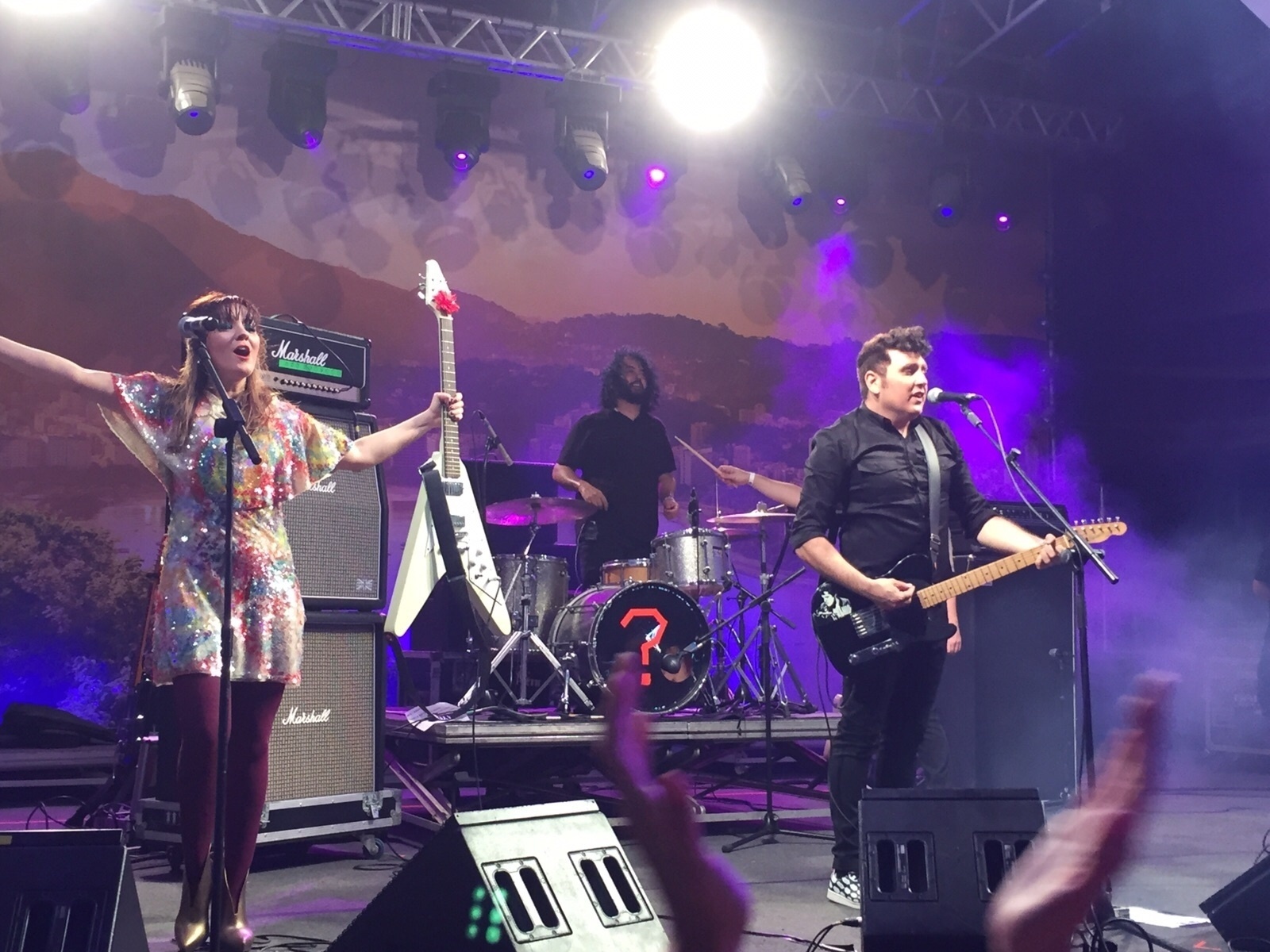 26.set.2015 - O grupo Autoramas se apresenta no espaço Street do Rock in Rio 2015 - Felipe Cruz/UOL