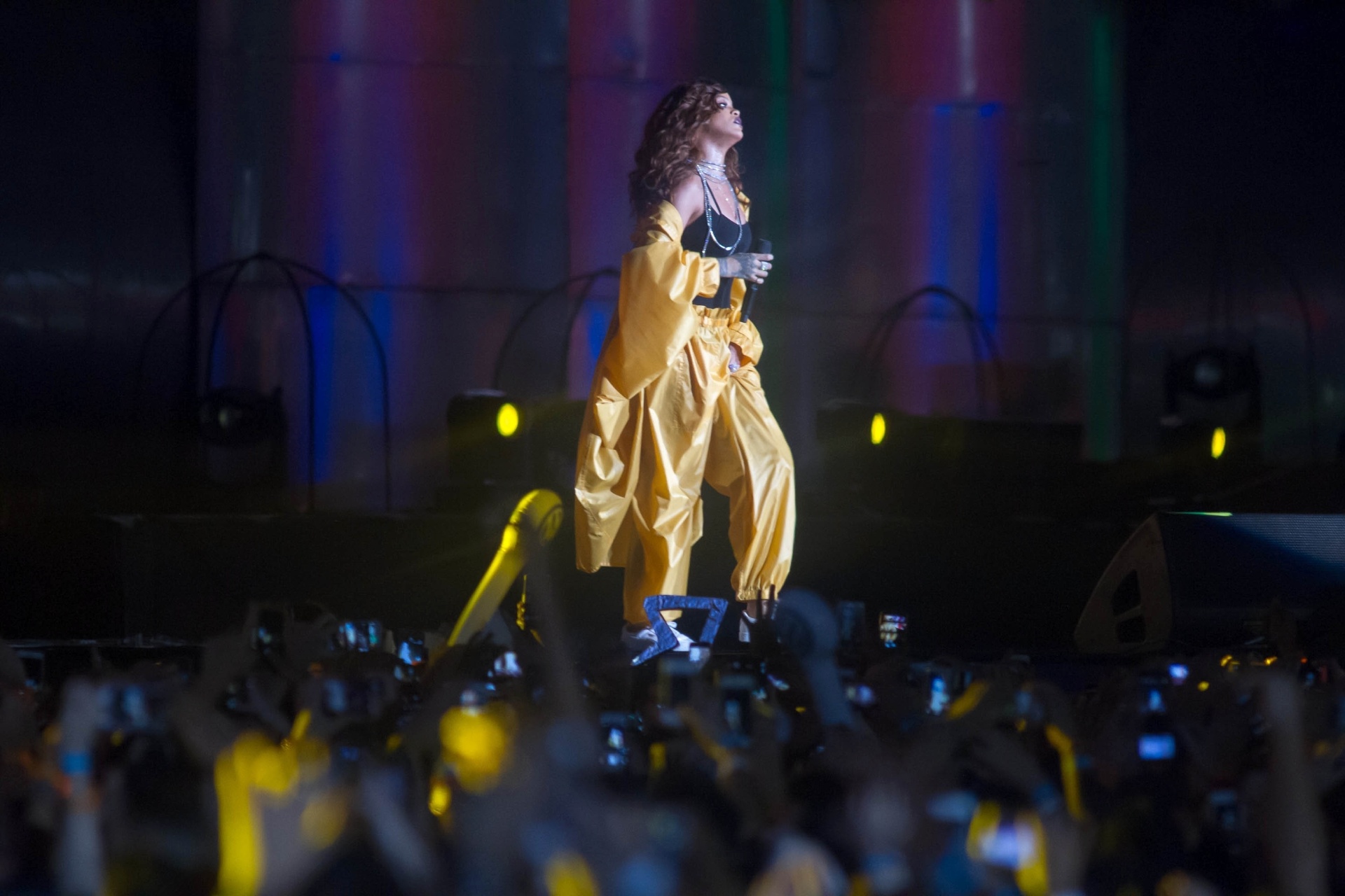 26.set.2015 - Rihanna se apresenta no sexto dia do Rock in Rio 2015 - Luciano Belford/Agência Estado