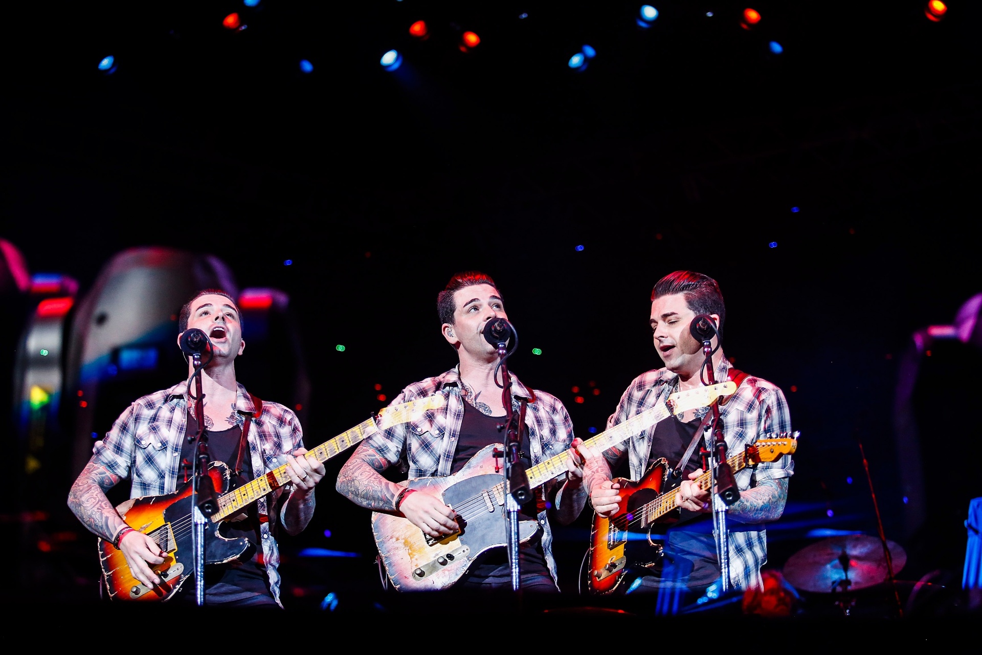 17.mar.2016 - Banda norte americana Dashboard Confessional se apresenta no Allianz Parque, em São Paulo, como numero de abertura para o Maroon 5 - Lucas Lima/UOL