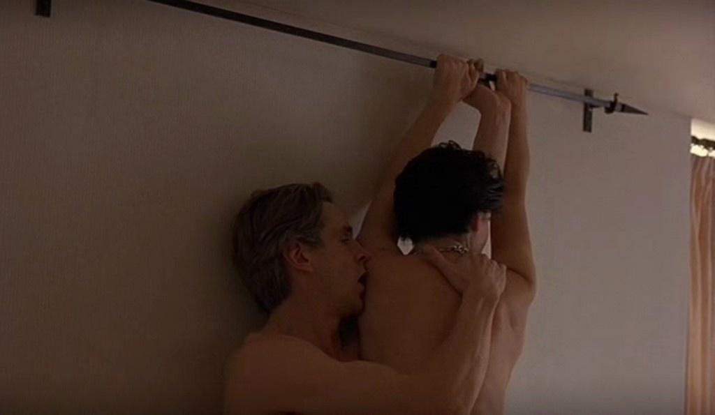 Juliette Binoche e Jeremy Irons em cena de "Perdas e Danos" (1992) - Reprodução