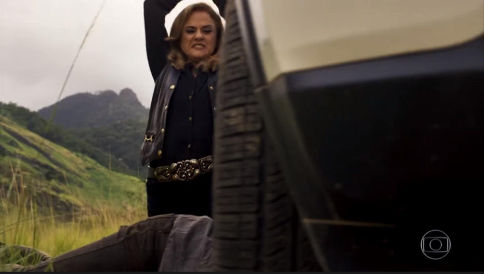 Sophia "mãos de tesoura" vira meme na web após 3ª morte em "O Outro Lado" - Reprodução/TV Globo