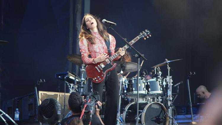 Público acompanha o show da banda Haim no Rock in Rio Lisboa 2018 - Felipe Branco Cruz/UOL - Felipe Branco Cruz/UOL