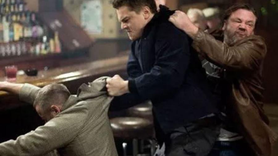 Leonardo DiCaprio em cena de "Os Infiltrados" (2006) - Divulgação