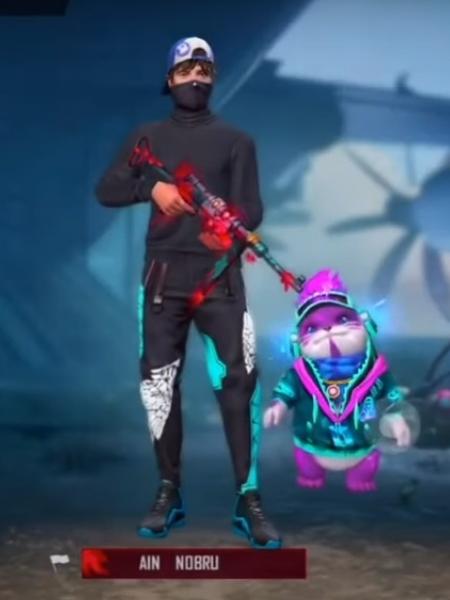 Calca FF - Reprodução - Reprodução