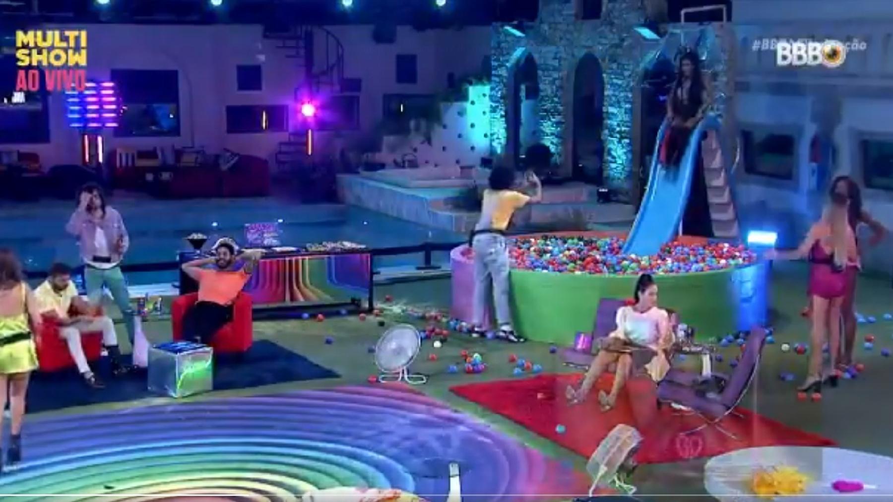 BBB 21: Brothers curtem a festa do líder Gilberto - Reprodução/Globoplay