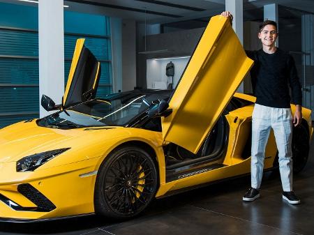 Lamborghini: como é o carro de R$ 4,3 mi de Dybala