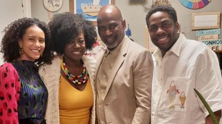 Taís Araujo, Viola Davis, Julius Tennon e Lázaro Ramos em foto de 2022 Taís Araujo, Viola Davis, Julius Tennon e Lázaro Ramos em foto de 2022