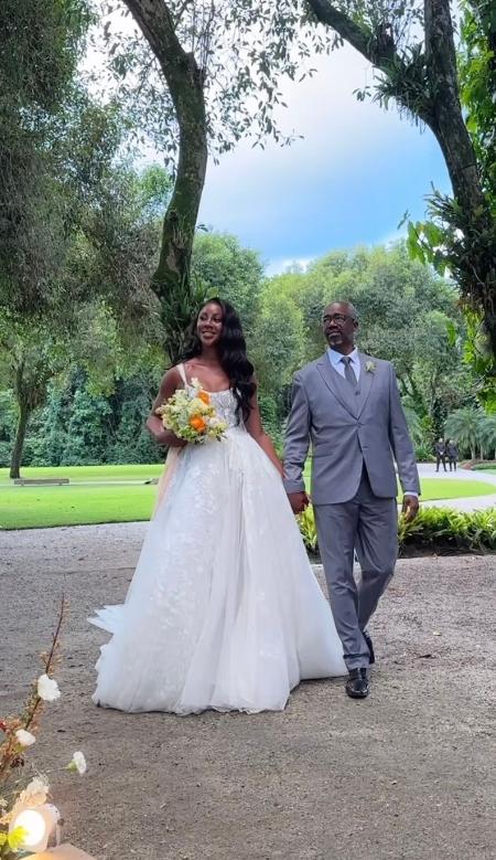 Camilla de Lucas se casa com Mateus Ricardo no Rio de Janeiro