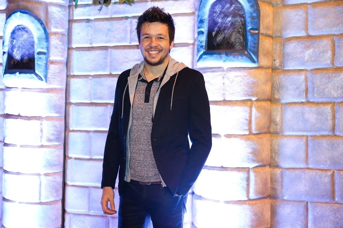 10.ago.2016 - Irmão de Leandro, Bruno comparece ao aniversário das sobrinhas - Manuela Scarpa /Brazil News