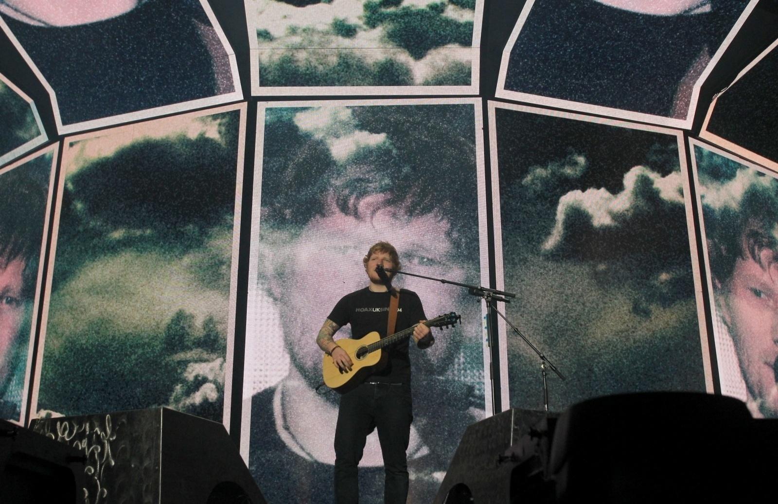 Ed Sheeran apresenta no Rio de Janeiro o show da turnê "Divide" na arena Jeunesse, no Recreio dos Bandeirantes - Marcelo Sá Barreto/Ag News