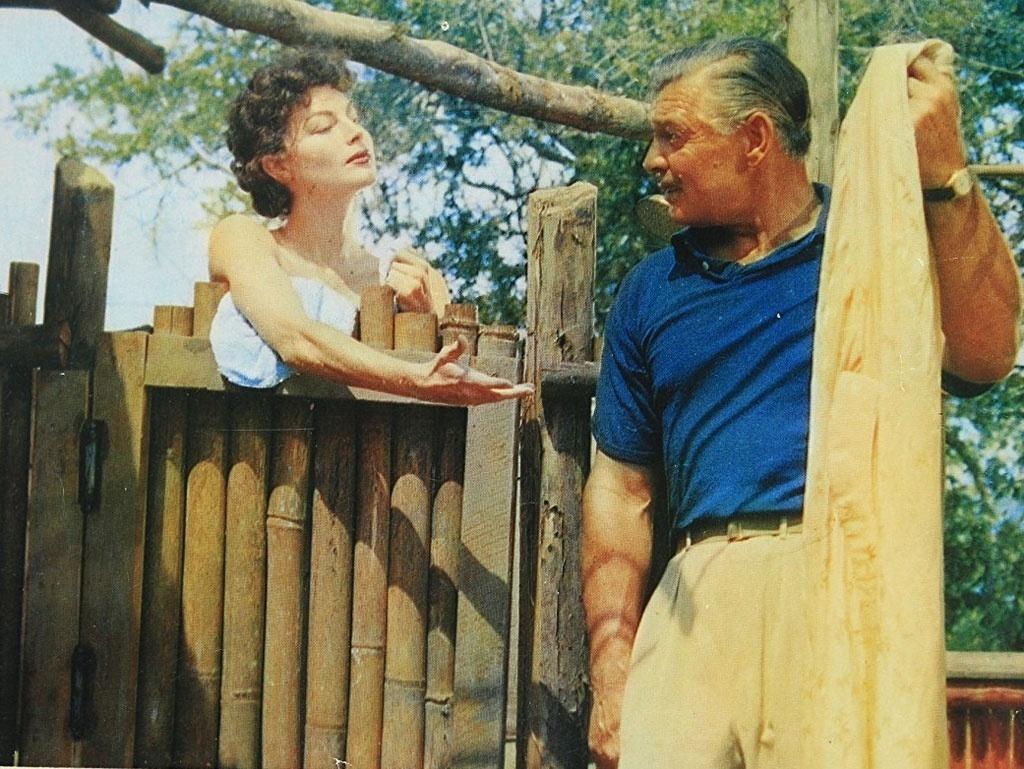 Clark Gable e Ava Gardner em cena de "Mogambo" (1953) - Divulgação