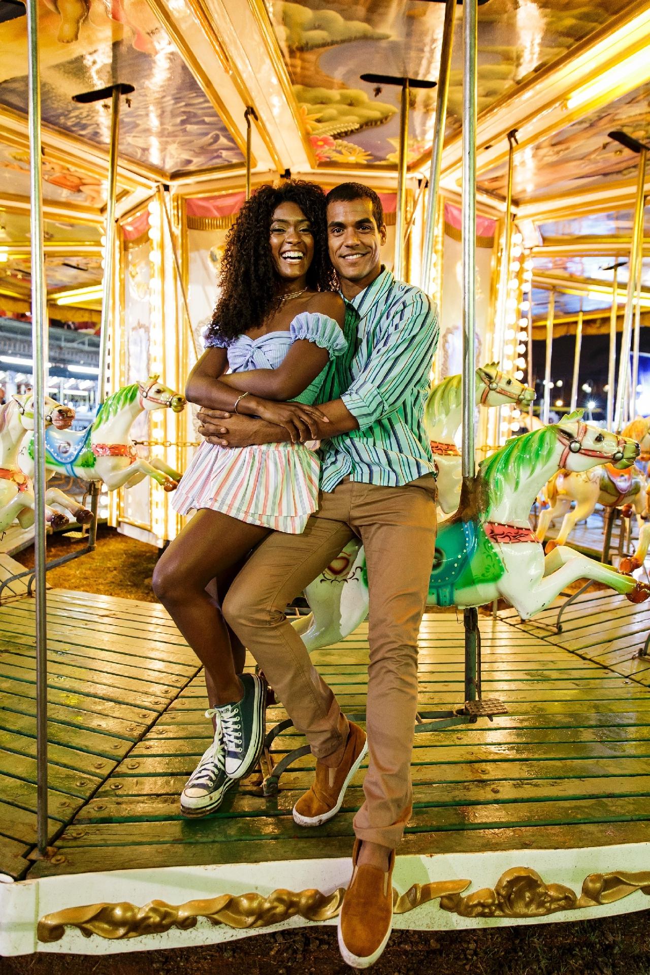 Erika Januza e Marcello Melo Jr. nos bastidores de gravação de "Sortudo", novo clipe de Wesley Safadão - Mariana Pekin/UOL
