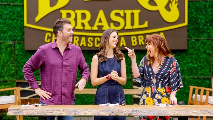 Carlos Bertolazzi, Chris Flores e Danielle Dahuoi no "BBQ Brasil" - Gabriel Cardoso/SBT - Gabriel Cardoso/SBT