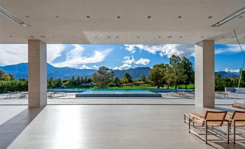 Confira o interior da nova mansão de Kris Jenner no deserto californiano - Divulgação/Coldwell Banker