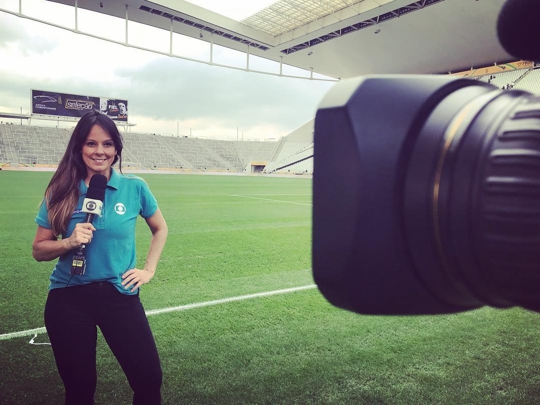 Em jogo, Fabíola Andrade desabafa sobre futebol feminino: 