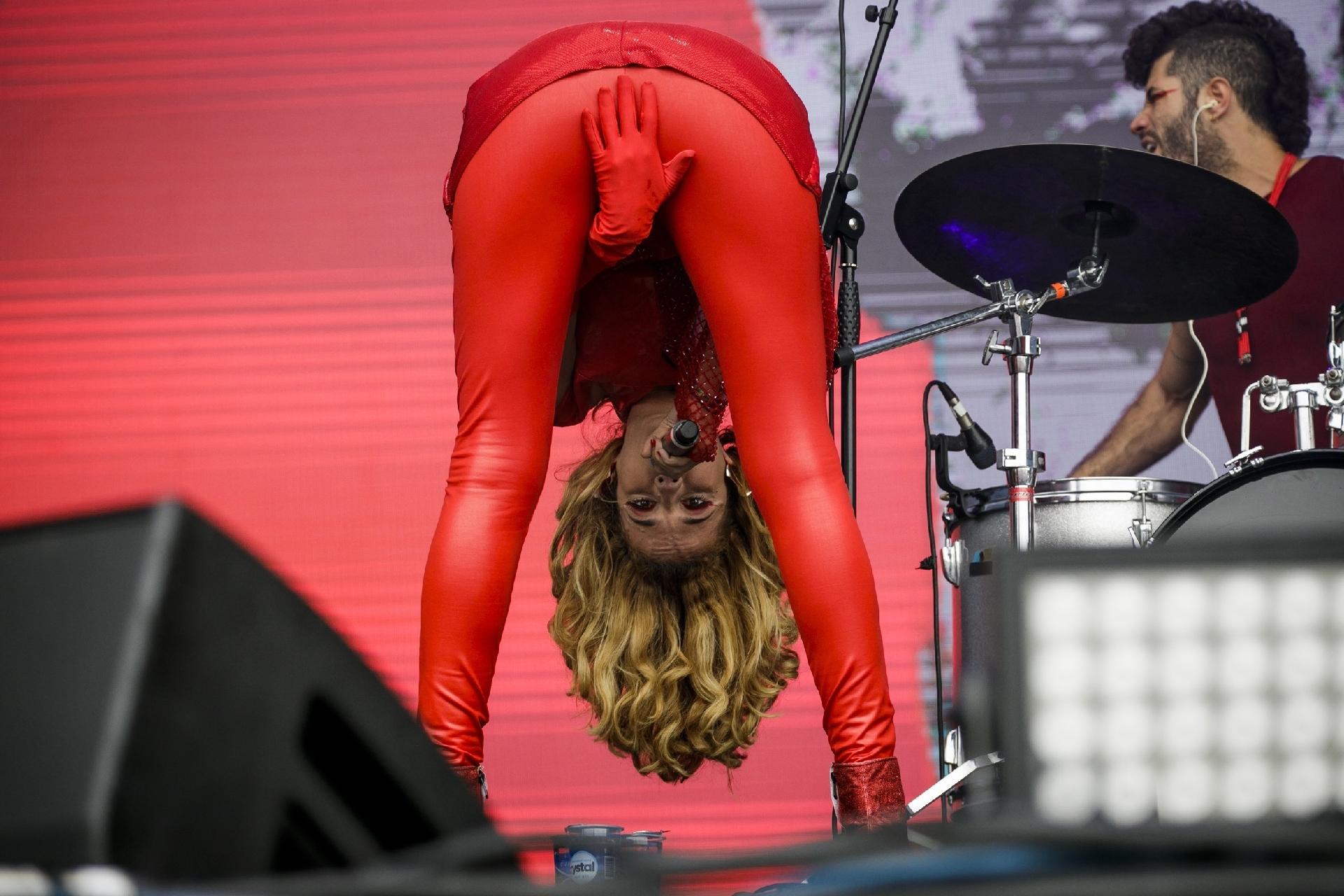 Letrux se apresenta no Lollapalooza 2019 - Mariana Pekin/UOL