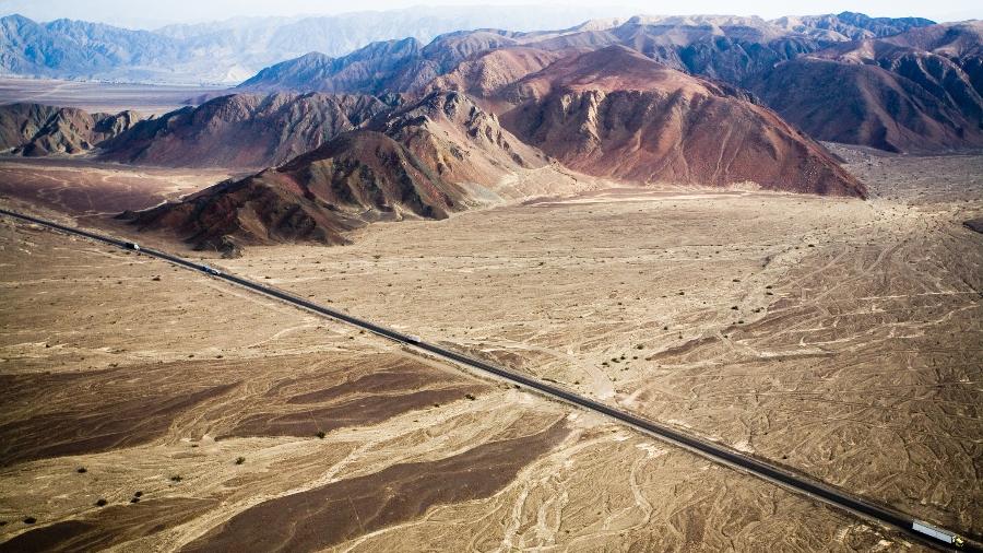 Estrada Panamericana: também entre os pitorescos vales de Nazca, no Peru - PIKSEL/Getty Images/iStockphoto
