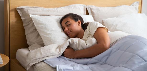 Sleeping too much is as dangerous to your health as sleeping too little