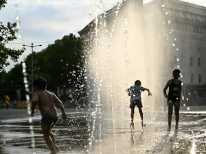 Crise climática condena geração inteira a condições de calor inéditas