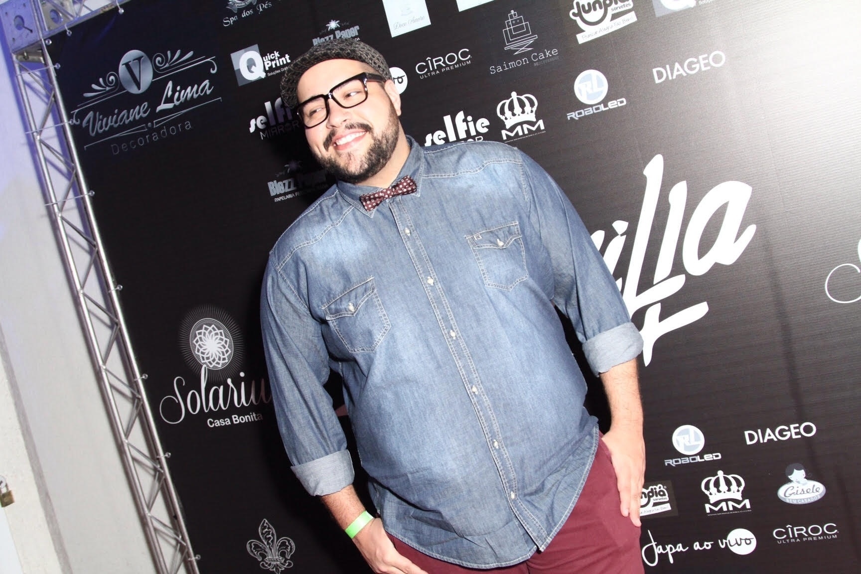 25.abr.2016 - Tiago Abravanel prestigia a festa de Ludmilla no Rio - Anderson Borde/ AgNews