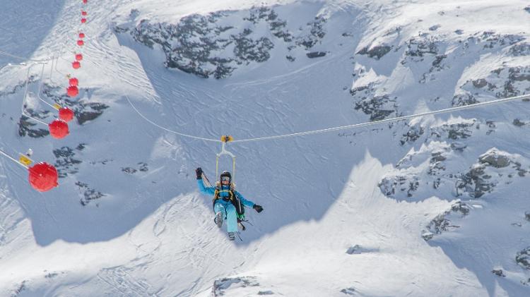 A maior tirolesa do mundo - C Cattin/Val Threns - C Cattin/Val Threns