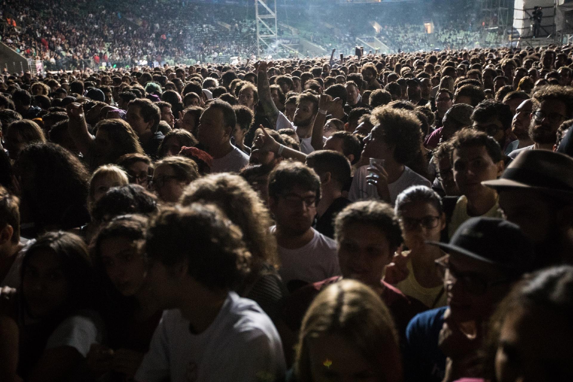 Público assiste a show da banda britânica Radiohead no Soundhearts Festival, no Allianz Parque, em São Paulo - Simon Plestenjak/UOL