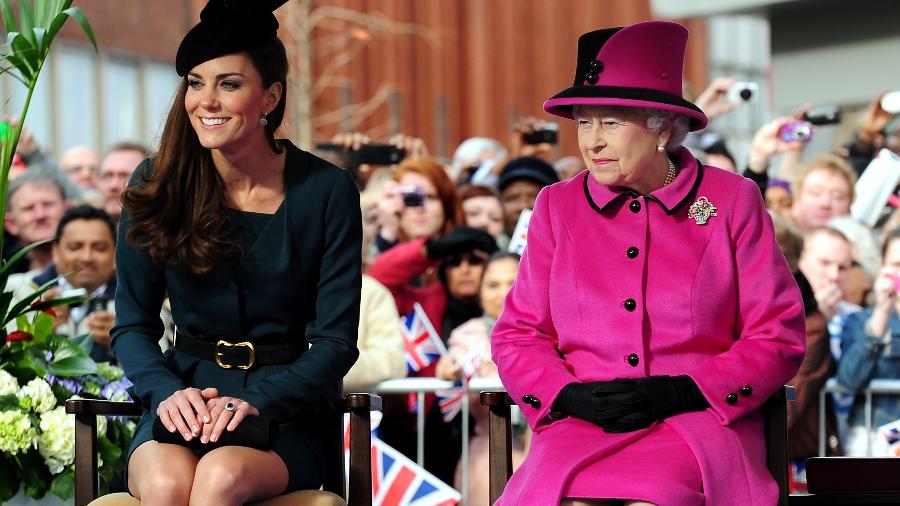 Catherine, a duquesa de Cambridge, com a rainha Elizabeth - Getty Images